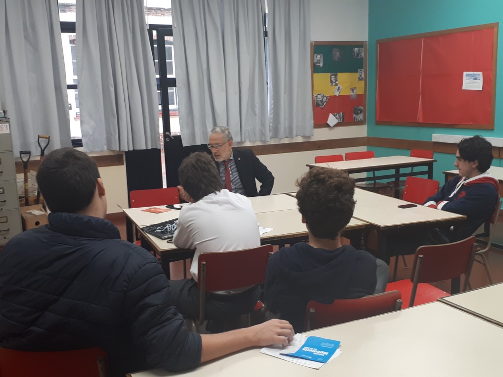 La Sede Bernal participó de ferias universitarias