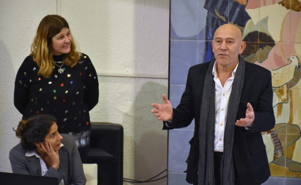 Emotivo homenaje al Profesor Hugo Gariglio