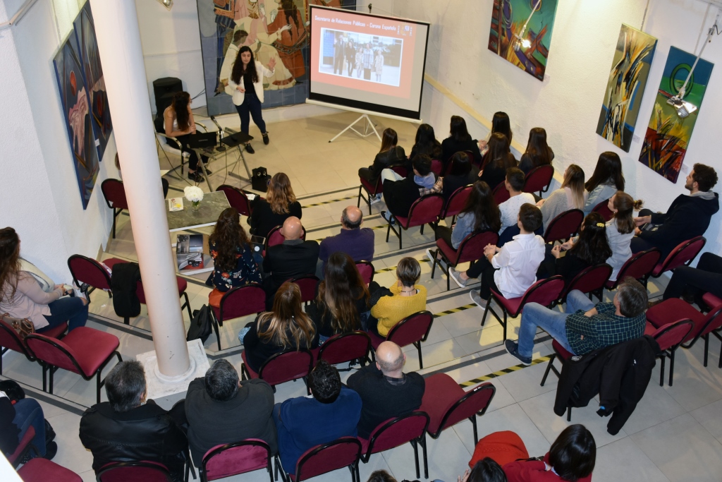 Emotivo homenaje al Profesor Hugo Gariglio