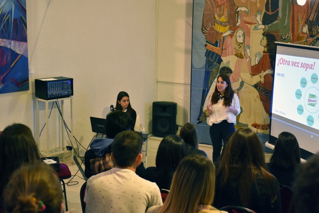 Emotivo homenaje al Profesor Hugo Gariglio