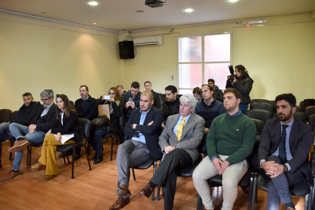 Firma de convenio entre la Sede Bernal y la Municipalidad de Quilmes