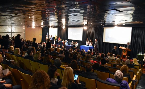 Acto de colación de la Facultad de Ciencias Económicas y Sociales