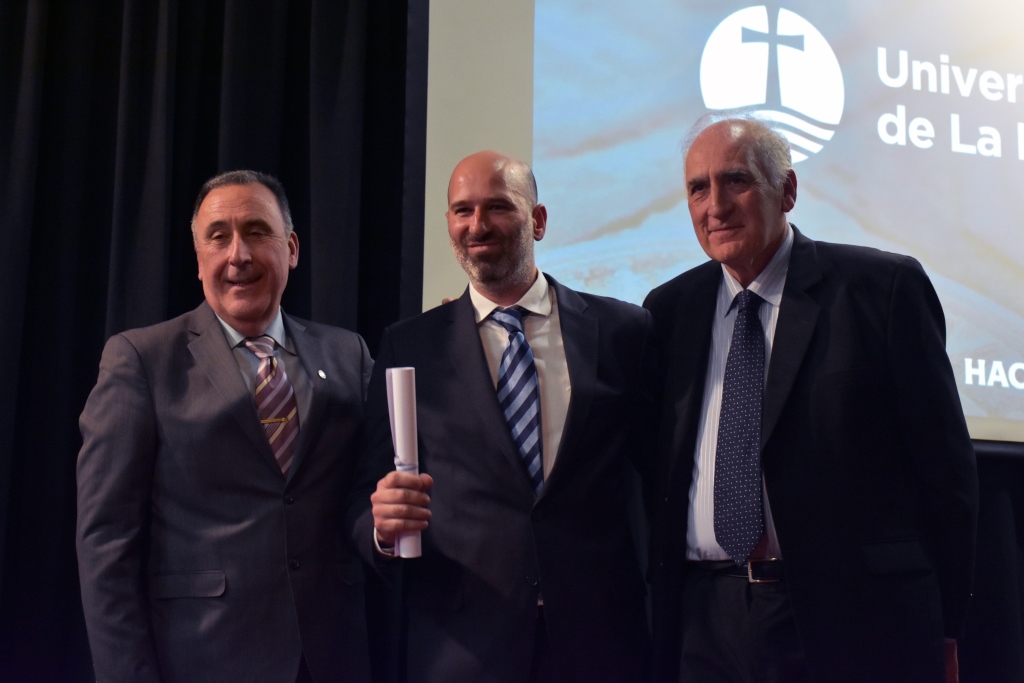 Acto de colación de la Facultad de Ciencias Económicas y Sociales