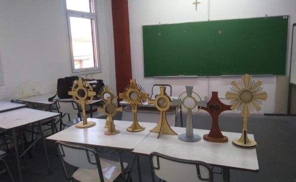 Custodias del Santísimo Sacramento en la Sede Bernal