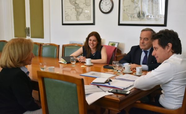 Encuentro entre el Ministro de Educación bonaerense y la UCALP