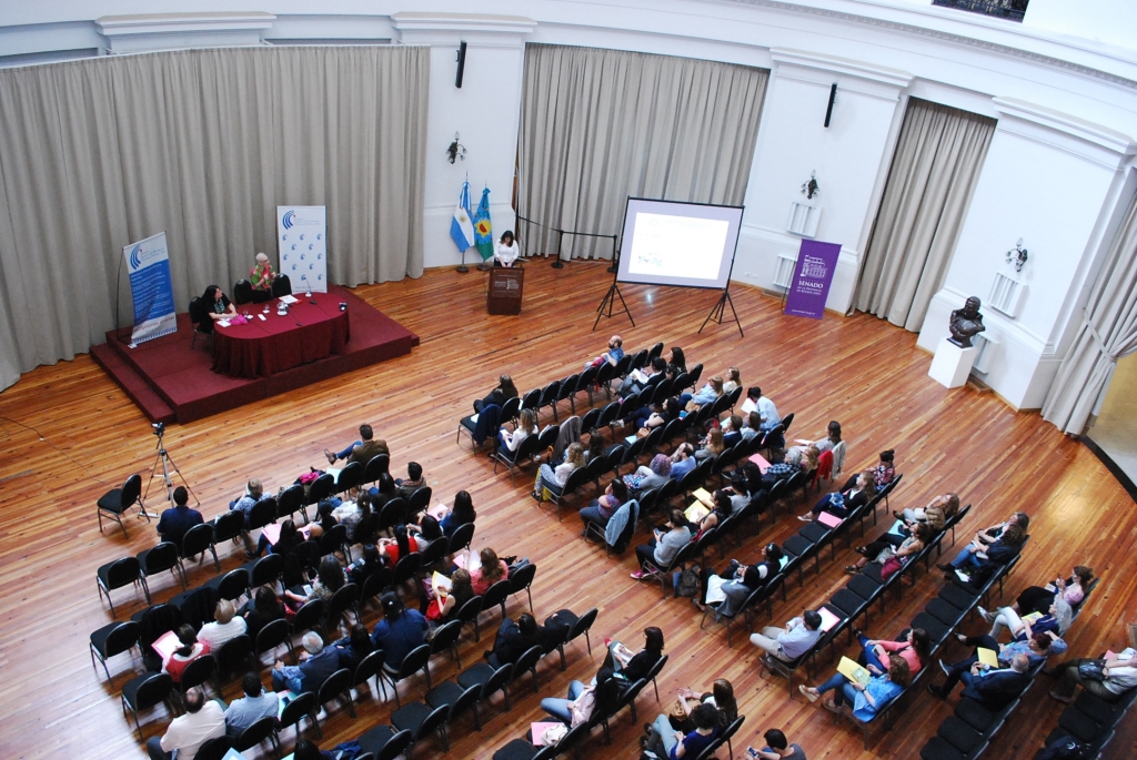 Bibliotecarios de la UCALP participaron en la Jornada Institucional del ISFDyT 8
