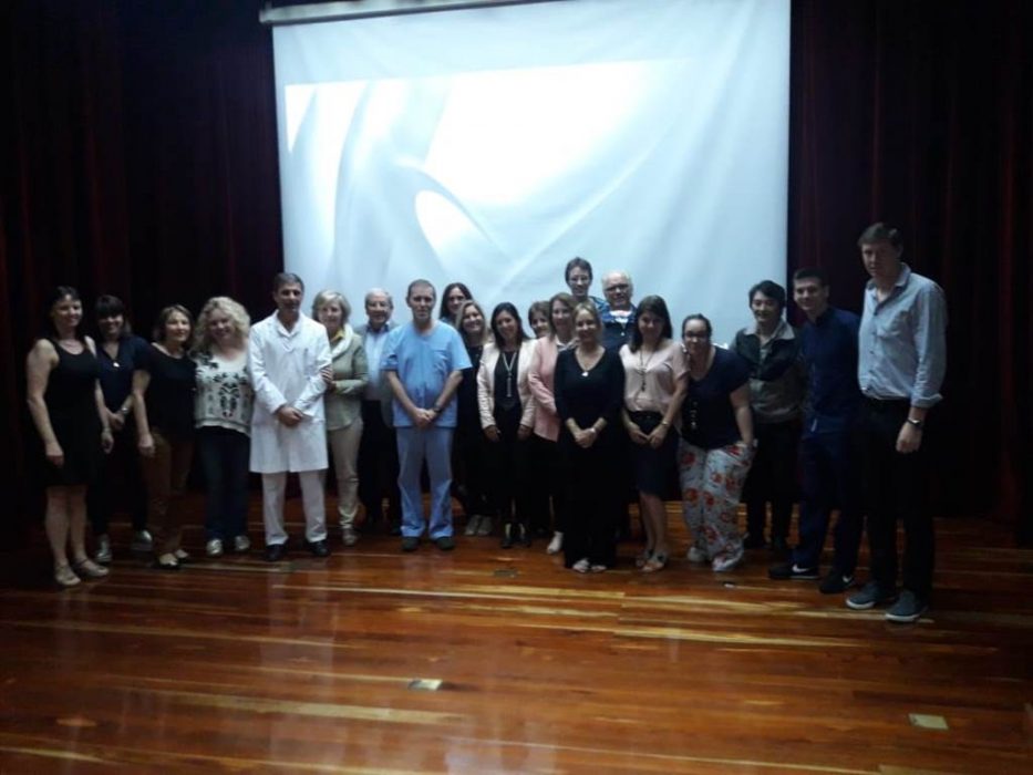 Conferencia en la Facultad de Odontología