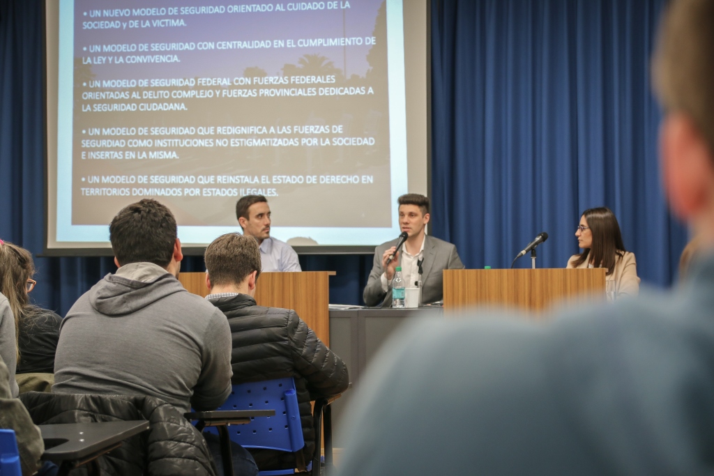 Conferencia sobre narcotráfico y crimen organizado transnacional