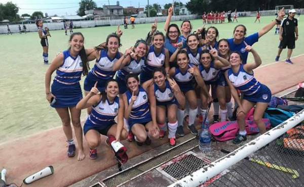 El hockey de la UCALP se coronó campeón
