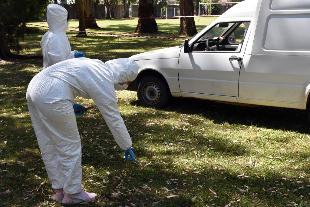 La Lic. en Criminalística realizó prácticas en el Campo de Deportes