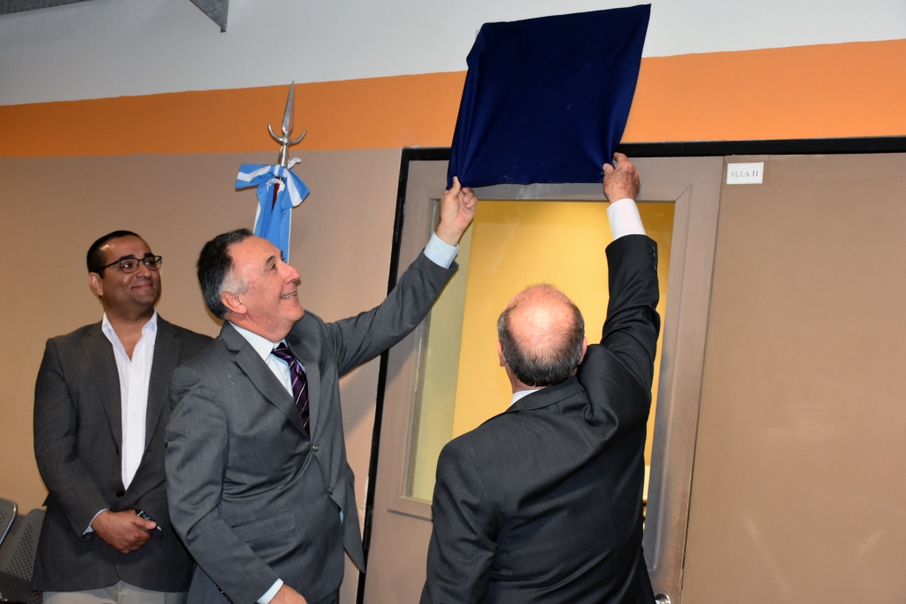 Reconocimiento a docentes de la Facultad de Ciencias Económicas y Sociales 