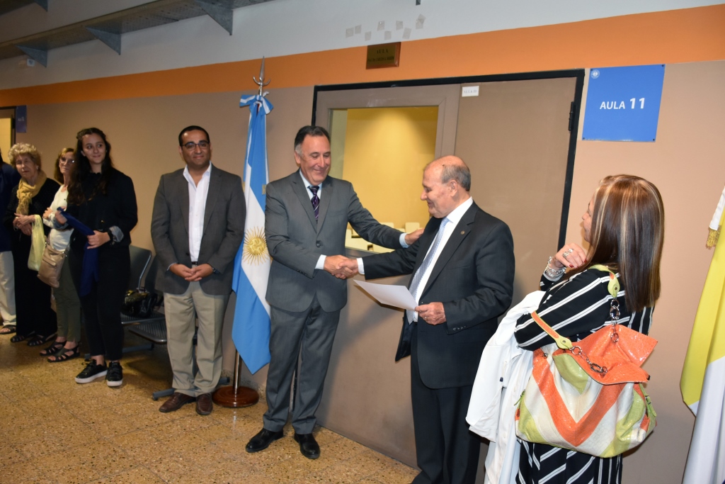 Reconocimiento a docentes de la Facultad de Ciencias Económicas y Sociales 