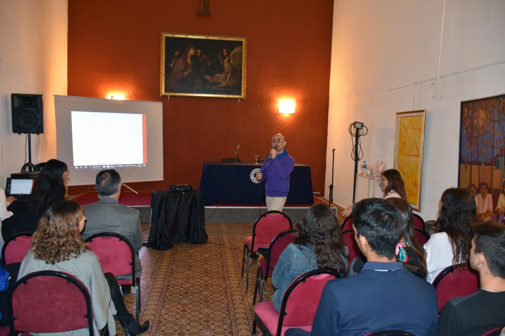 VII Ciclo de Conferencias de Comunicación y Relaciones Públicas