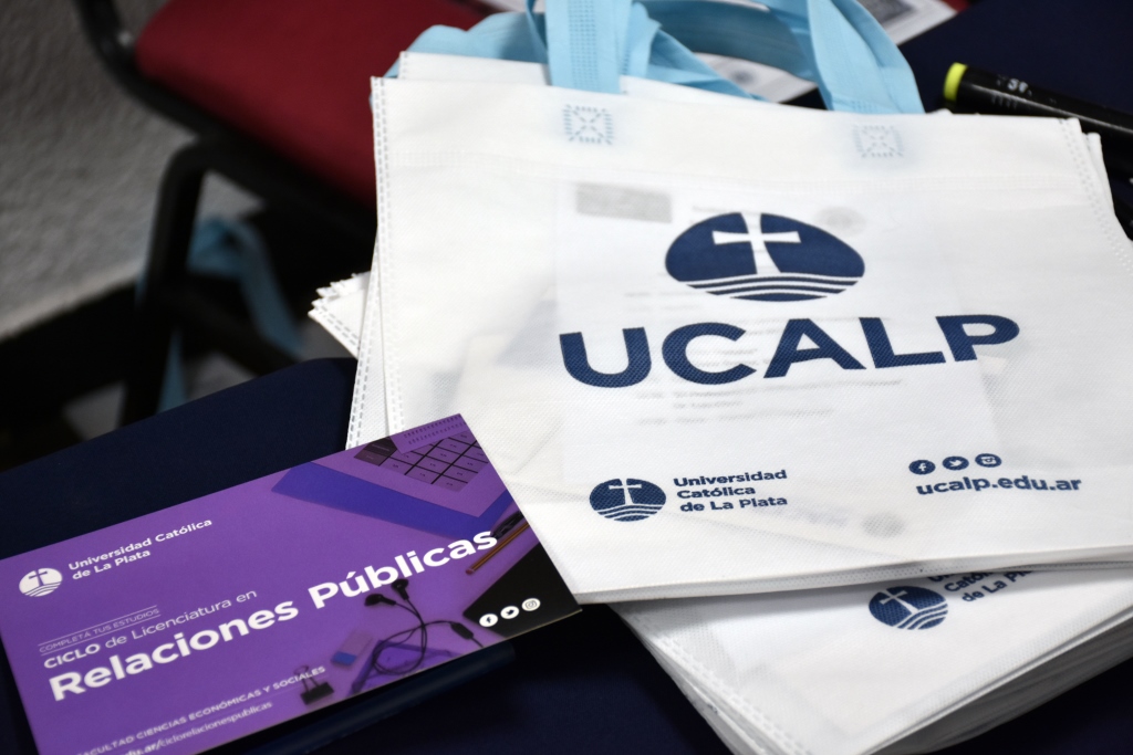 VII Ciclo de Conferencias de Comunicación y Relaciones Públicas