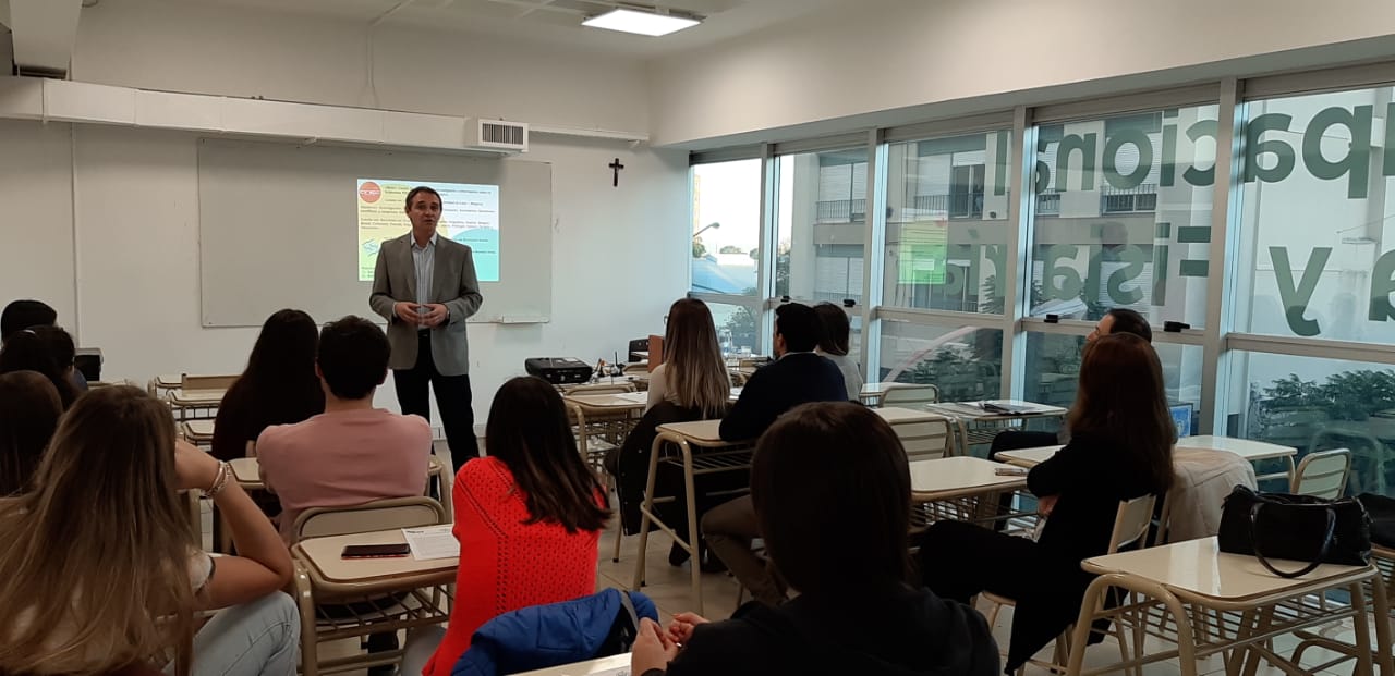 Charla sobre Economía Social con otros valores