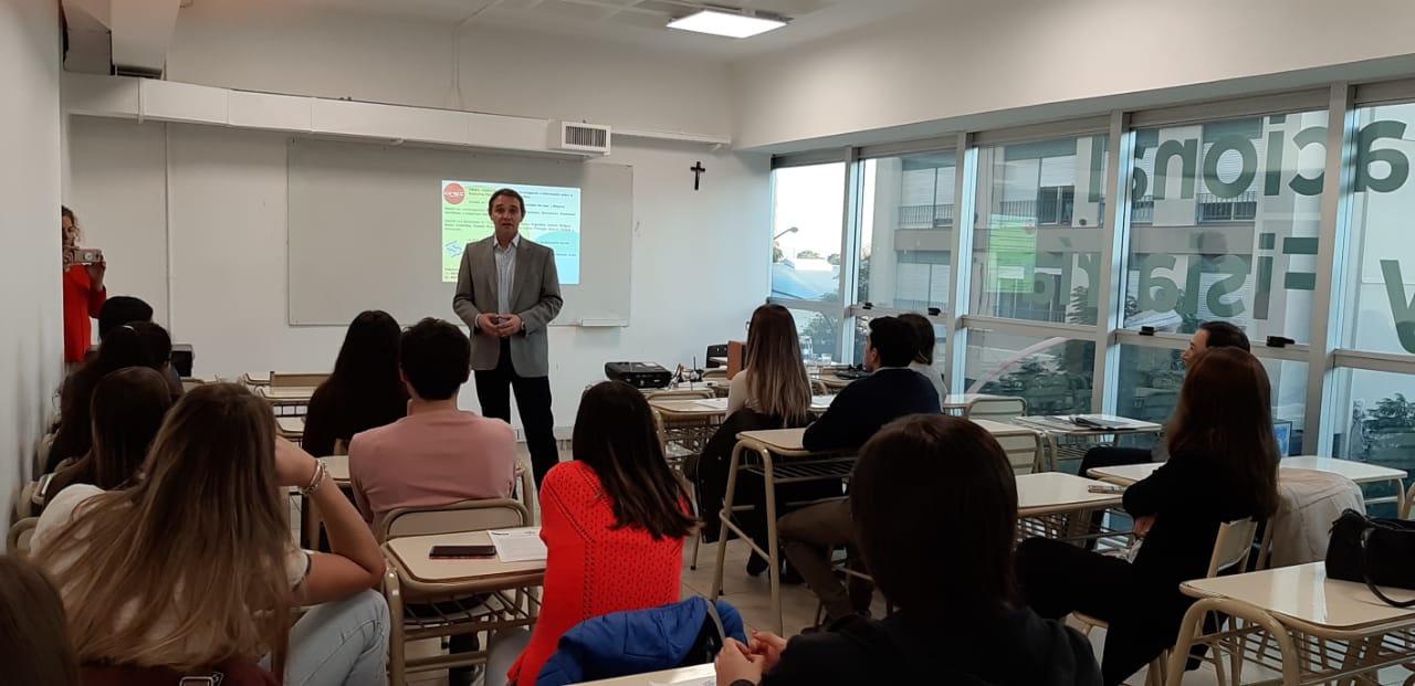 Charla sobre Economía Social con otros valores