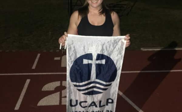 Alumna de la UCALP participó de torneo de atletismo