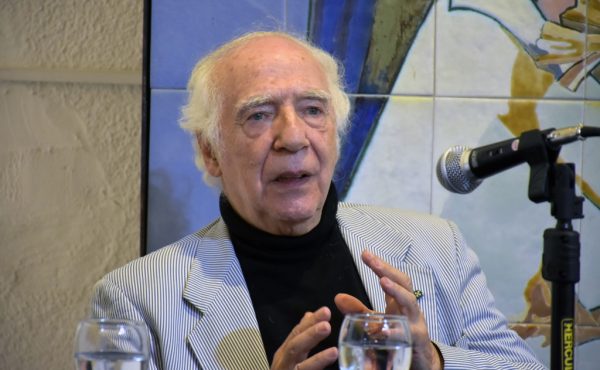 El artista Federico Brook estuvo en el Museo Beato Angélico