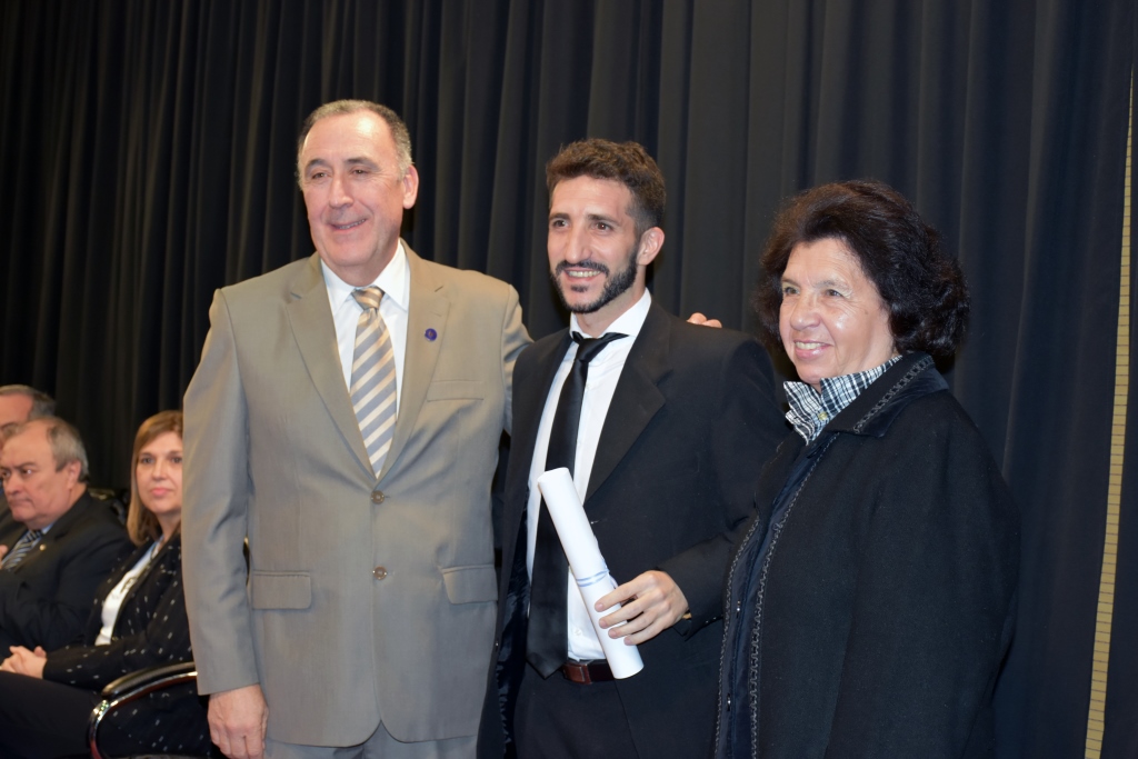 Acto de colación de la Facultad de Ciencias Económicas y Sociales
