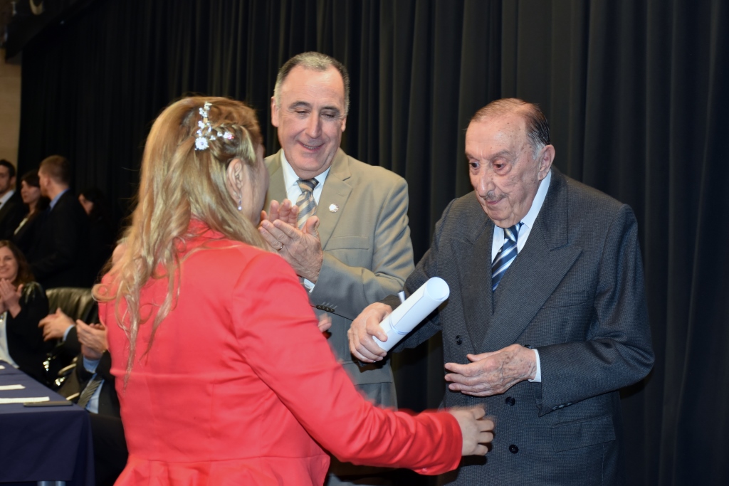Acto de colación de la Facultad de Ciencias Económicas y Sociales