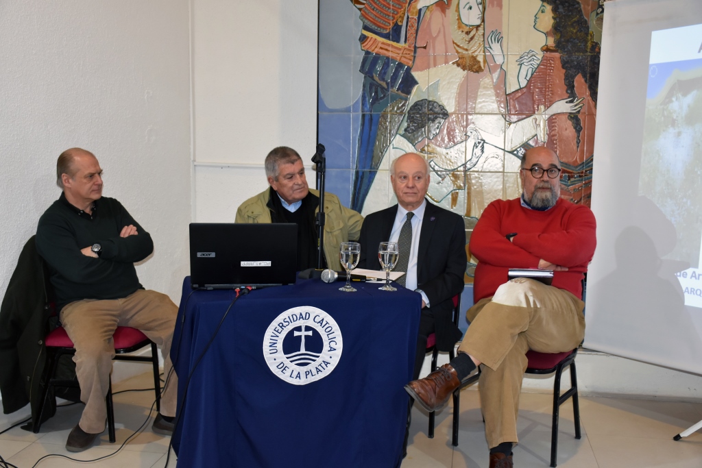 Conferencia sobre el Racionalismo en La Plata