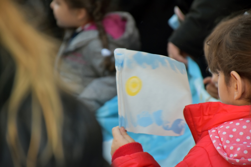 Los chicos del Jardín Estrada homenajearon a la Bandera Argentina