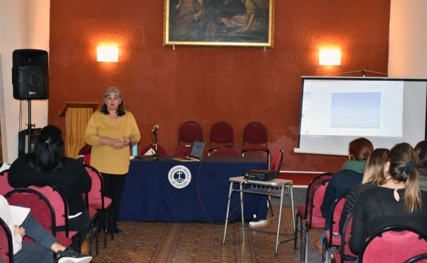 Comenzó el curso sobre Ceremonial Social