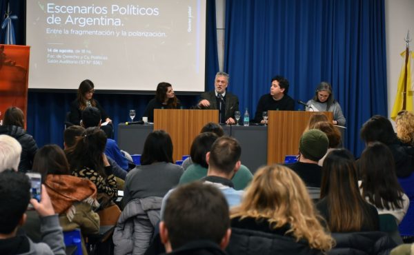 Conversatorio: Escenarios Políticos de Argentina