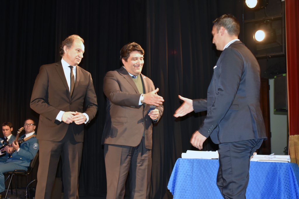 Entrega de diplomas en la Facultad de Derecho y Ciencias Políticas 