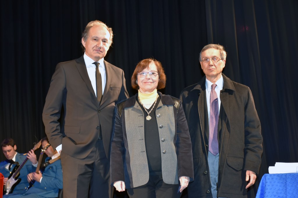 Entrega de diplomas en la Facultad de Derecho y Ciencias Políticas 