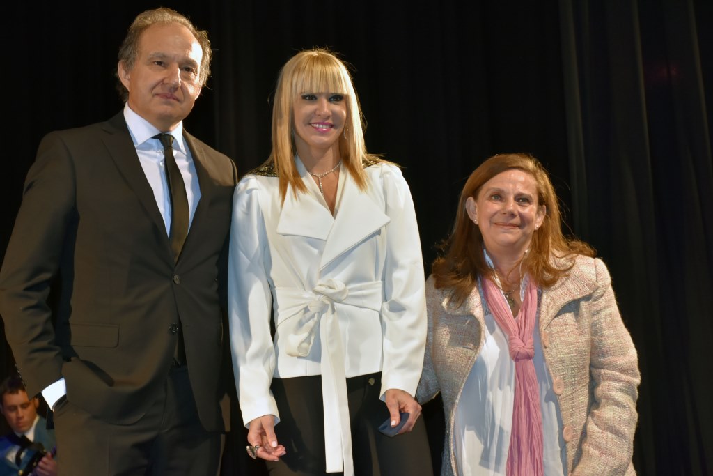 Entrega de diplomas en la Facultad de Derecho y Ciencias Políticas 