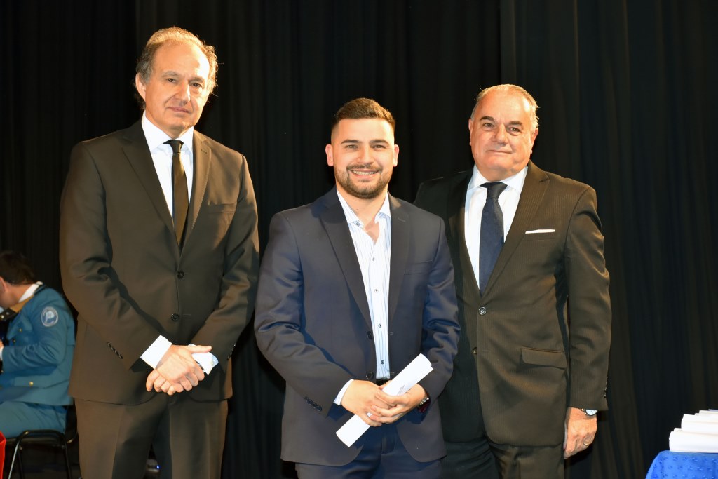 Entrega de diplomas en la Facultad de Derecho y Ciencias Políticas 