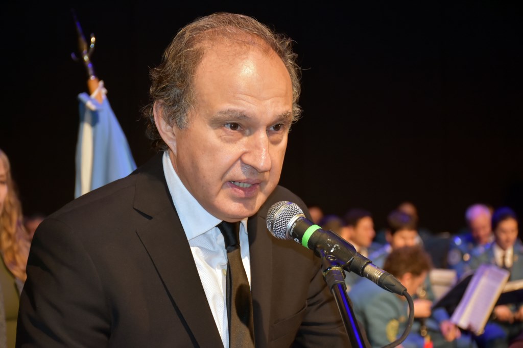 Entrega de diplomas en la Facultad de Derecho y Ciencias Políticas 