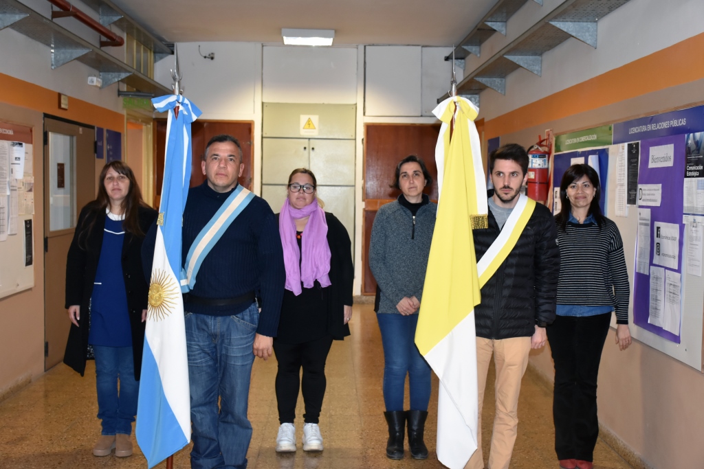 Curso Ceremonial de Símbolos Nacionales y Organización de Actos Escolares