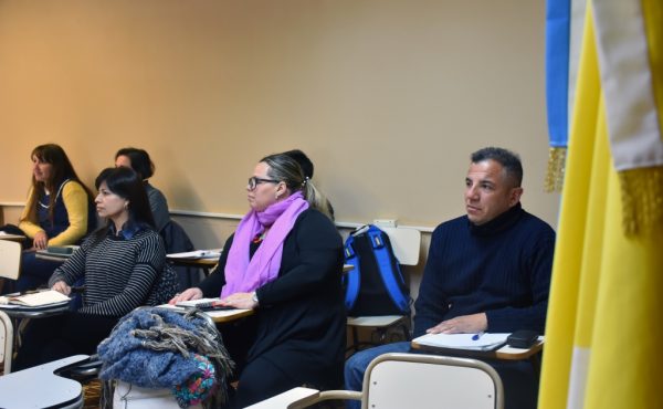 Curso Ceremonial de Símbolos Nacionales y Organización de Actos Escolares