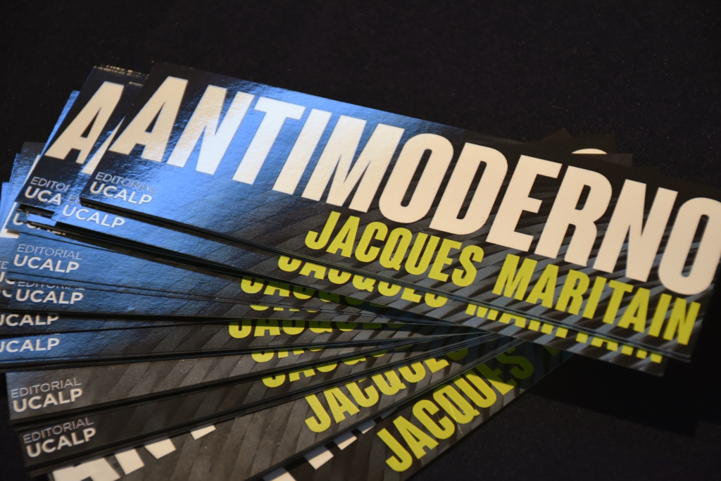Se presentó el libro Antimoderno de Jacques Maritain
