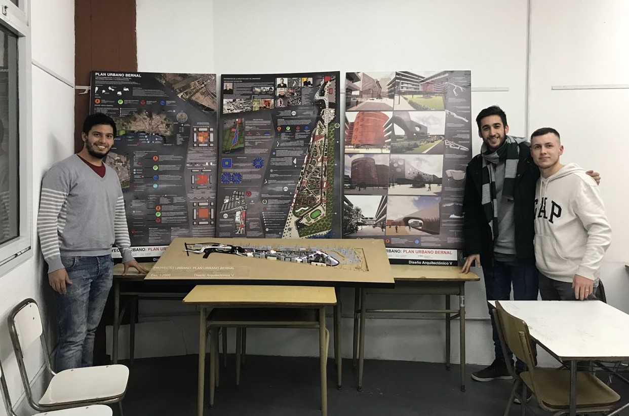 BECAS El mundo espera por los chicos de la UCALP 