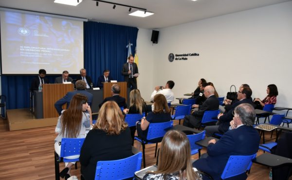 Jornada: Política, Ecología y Desarrollo