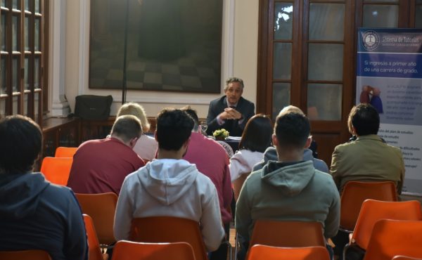 “La verdad en el tiempo de la posverdad”: desafíos del periodismo profesional