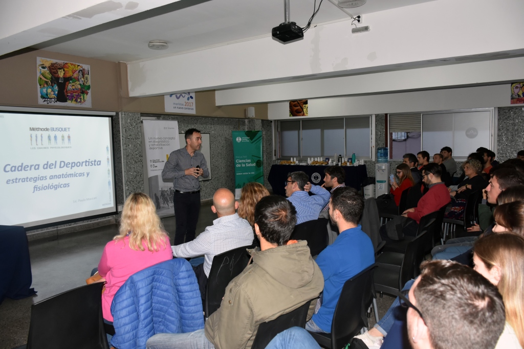 Prestigioso disertante se presentó en la Facultad de Ciencias de la Salud 