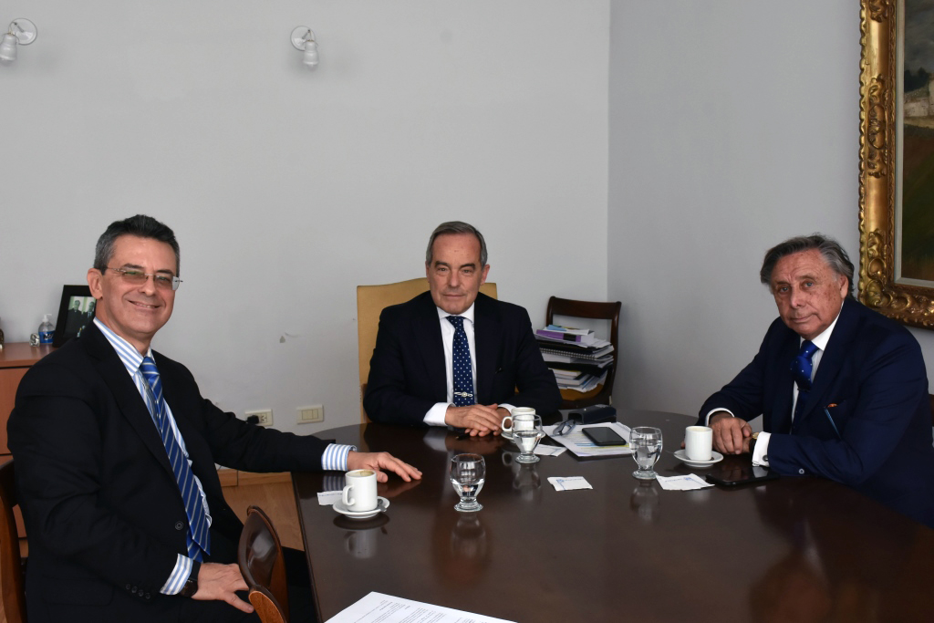 Convenio de colaboración con la Università degli Studi di Cagliari