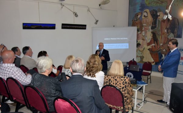 Modelo productivo, de valor agregado, para alcanzar y sostener el desarrollo