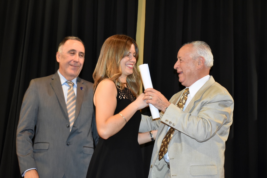 Acto de colación de la Facultad de Ciencias Económicas y Sociales
