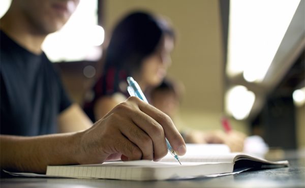 En Económicas podés obtener un segundo título