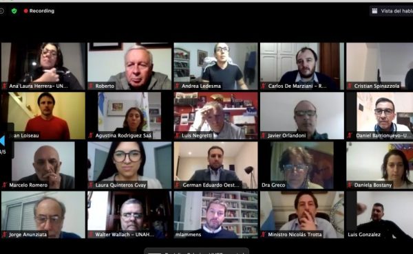 Reunión de la Federación del Deporte Universitario Argentino y Nación