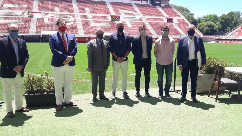 Firma de convenio entre la UCALP y el Club Estudiantes de La Plata