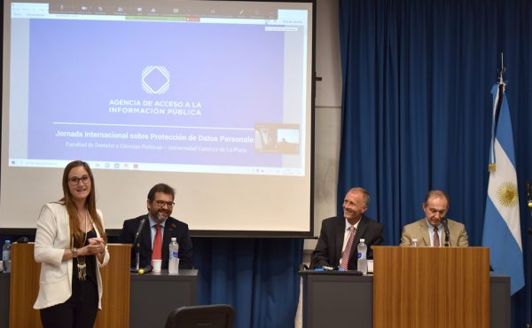 Convenio entre la UCALP y la Dirección Nacional de Protección de Datos Personales