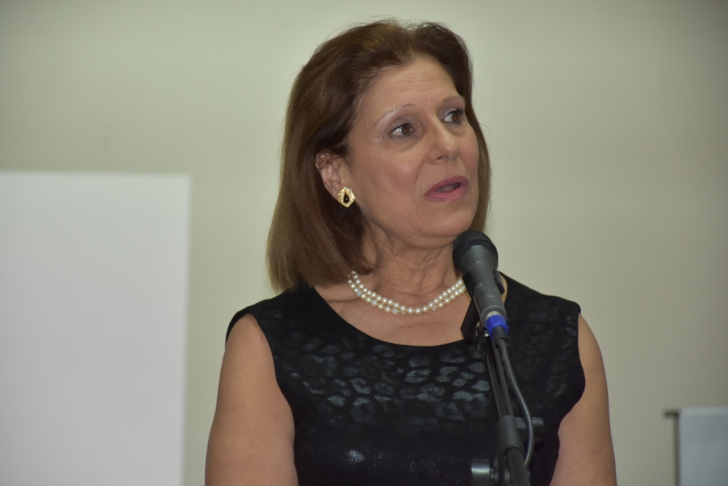 Emotivo homenaje a docentes de la Facultad de Ciencias Económicas y Sociales