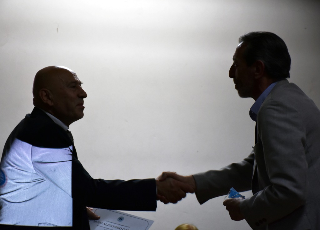 Emotivo homenaje a docentes de la Facultad de Ciencias Económicas y Sociales