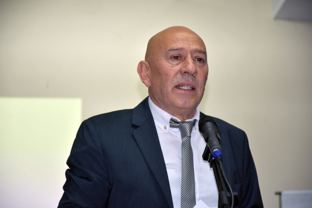 Emotivo homenaje a docentes de la Facultad de Ciencias Económicas y Sociales